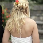 Gyönyörű menyasszonyi frizurák képek