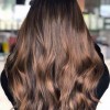 Frizura trendek 2023 női hosszú haj