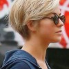 Rövid frizurák 2022 50 év feletti nők szemüveggel